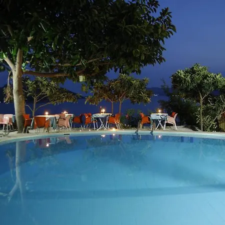 Hotel Maki 2*