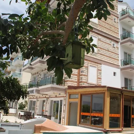 Maki Hotel
